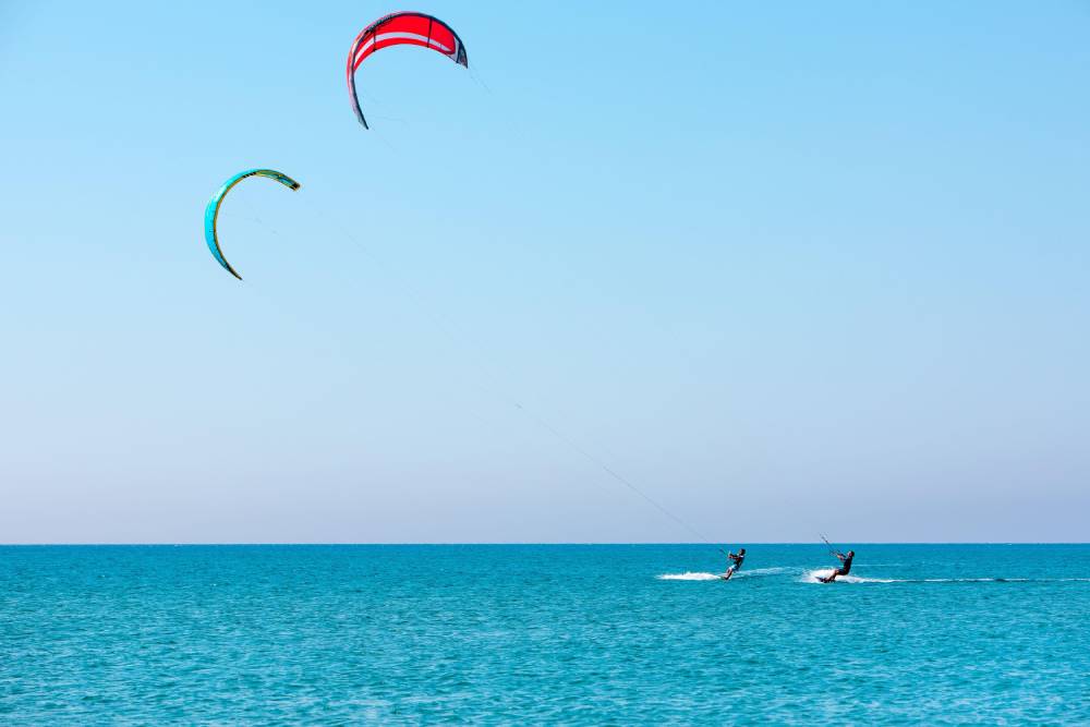 Kitesurfing in Mykonos, worth a try